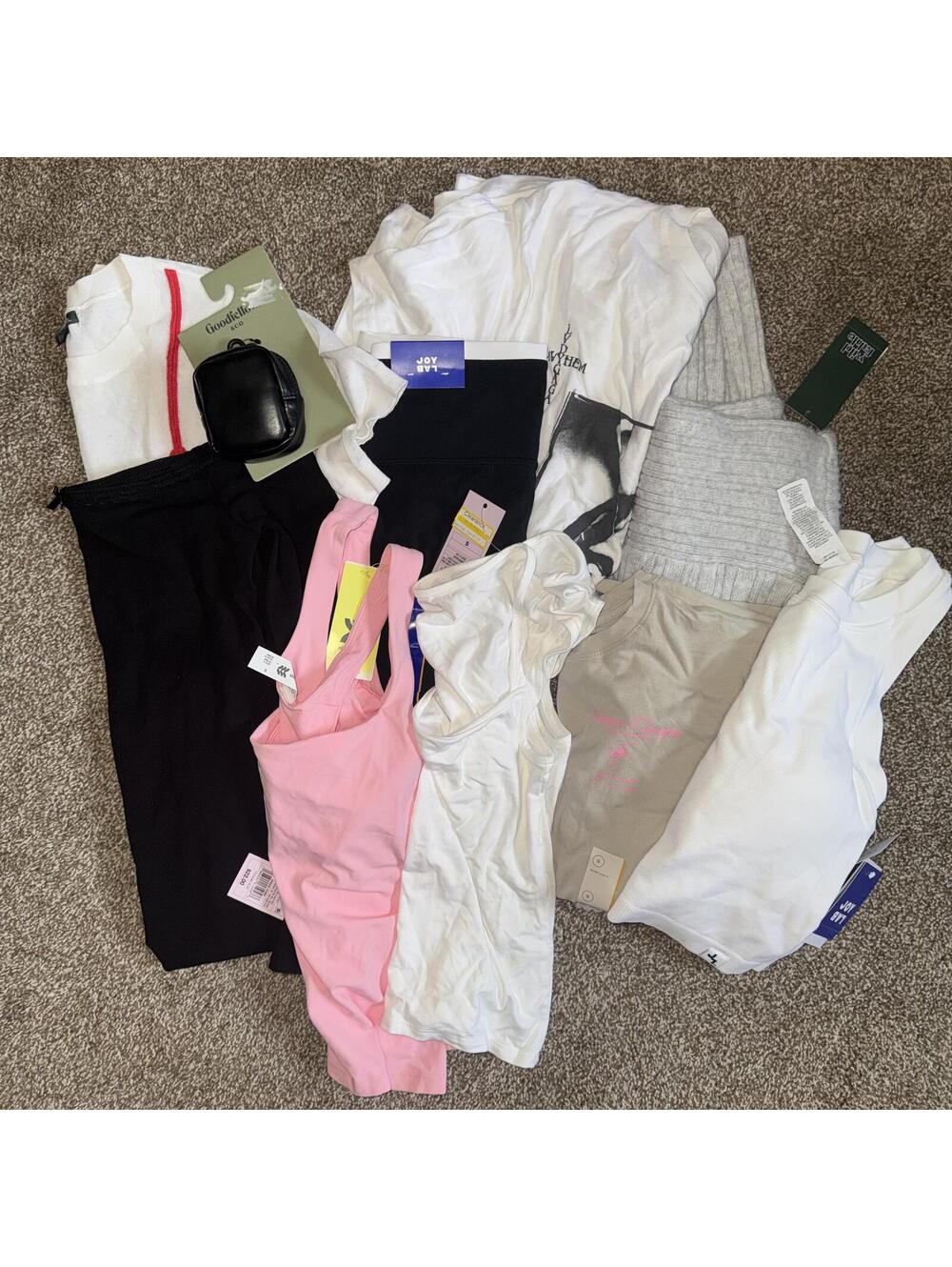 WOMENS SIZE SMALL CLOTHING BUNDLE 10 ITEM LOT